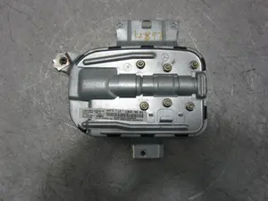 Foto de AIRBAG LATERAL DELANTERO DERECHO MERCEDES-BENZ CLASE E (BM 210) BERLINA 2.7 CDI 20V CAT (170 CV / 125 KW) referencia 171204R