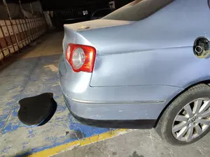Foto de PARAGOLPES TRASERO VOLKSWAGEN PASSAT BERLINA (3C2) 2.0 TDI (140 CV / 103 KW) referencia 3C5807417 foto 2