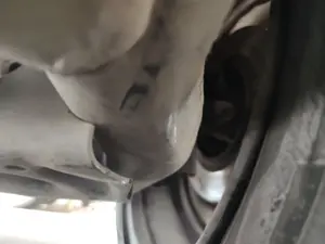 Foto de MANGUETA TRASERA IZQUIERDA RENAULT MEGANE III BERLINA 5P 1.5 dCi Diesel FAP (110 CV / 81 KW)
