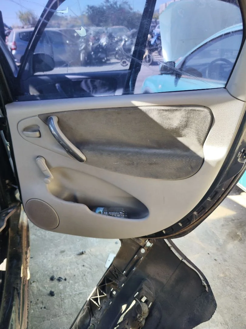 Foto de GUARNECIDO PUERTA TRASERA DERECHA CITROEN XSARA PICASSO 1.6 HDi CAT (9HY / DV6TED4) (109 CV / 80 KW)
