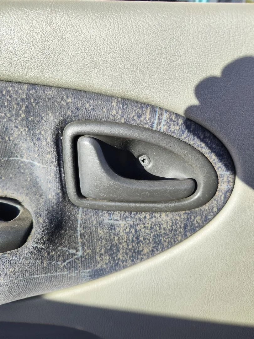 Foto de MANETA INTERIOR DELANTERA IZQUIERDA RENAULT SCENIC I (JA...) 1.4 CAT (95 CV / 70 KW) referencia 7700353282