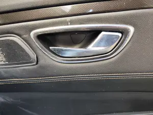Foto de MANETA INTERIOR TRASERA DERECHA RENAULT TALISMAN SPORT TOURER 1.6 dCi Diesel FAP Energy (131 CV / 96 KW)