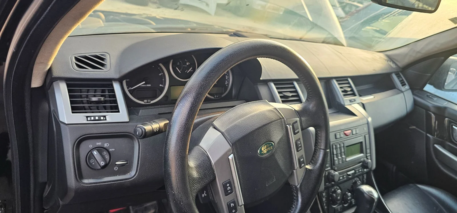 Foto de SALPICADERO LAND ROVER RANGE ROVER SPORT 3.6 TD V8 (272 CV / 200 KW)