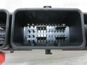 Foto de CENTRALITA SUSPENSION PEUGEOT 407 COUPÉ 2.7 HDi FAP CAT (UHZ / DT17TED4) (204 CV / 150 KW) referencia 216804972A foto 3