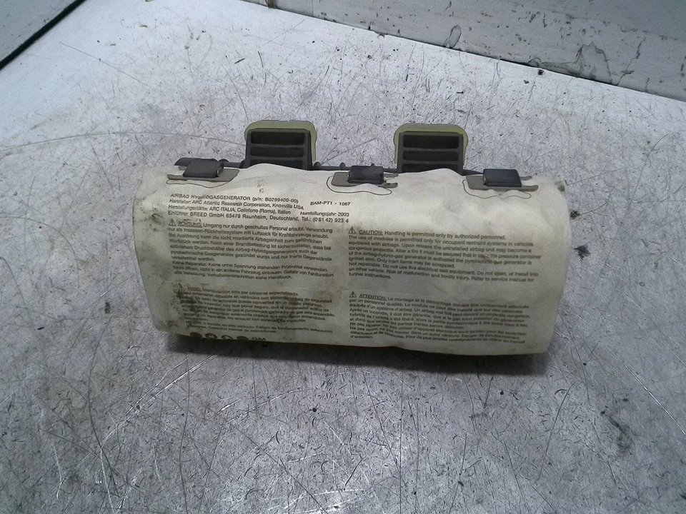 Foto de AIRBAG DELANTERO DERECHO OPEL VECTRA C BERLINA 2.0 DTI (101 CV / 74 KW) referencia 24413420