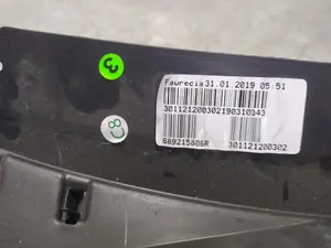 Foto de NO IDENTIFICADO RENAULT CLIO IV GRANDTOUR 0.9 Energy (90 CV / 66 KW) referencia 689215806R foto 3