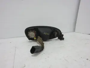 Foto de MANETA INTERIOR TRASERA IZQUIERDA SEAT TOLEDO (5P2) 1.9 TDI (105 CV / 77 KW) referencia 5P0837113 foto 2