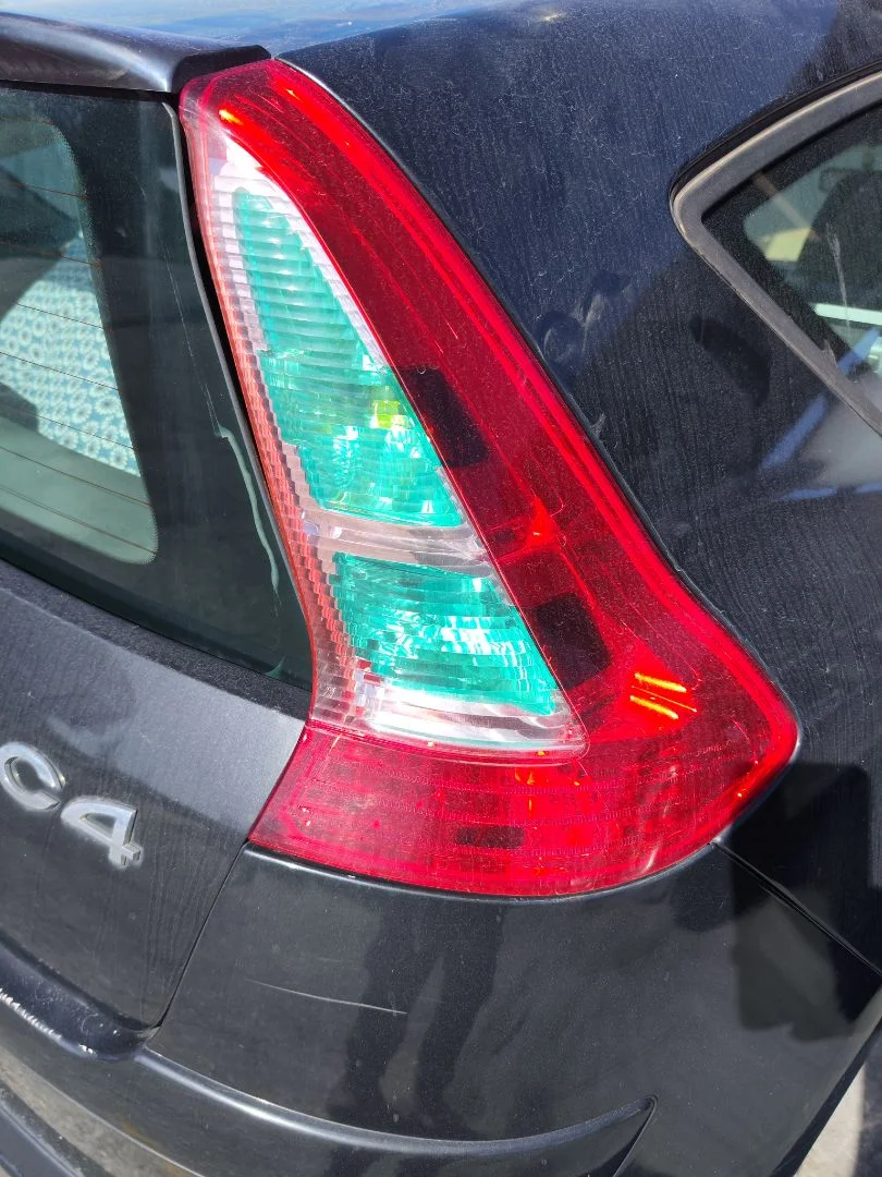 Foto de PILOTO TRASERO DERECHO CITROEN C4 COUPE 1.4 16V (88 CV / 65 KW)