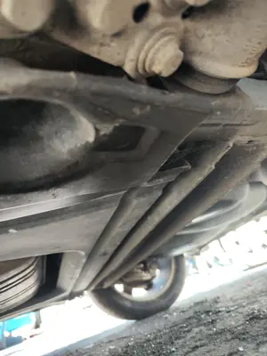 Foto de PUENTE TRASERO VOLKSWAGEN PASSAT BERLINA (3B3) 1.9 TDI (131 CV / 96 KW) referencia 8E0500051T foto 6