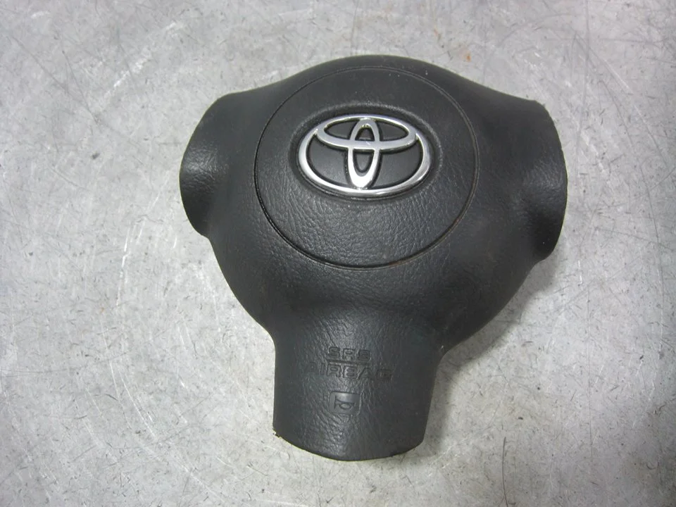 Foto de AIRBAG DELANTERO IZQUIERDO TOYOTA COROLLA (E12) 2.0 Turbodiesel CAT (110 CV / 81 KW) referencia 4513002270