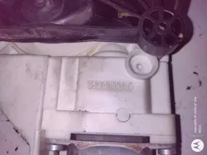 Foto de ELEVALUNAS TRASERO IZQUIERDO AUDI A4 AVANT (8K5) 2.0 16V TDI (143 CV / 105 KW) referencia 1101919814200 foto 4