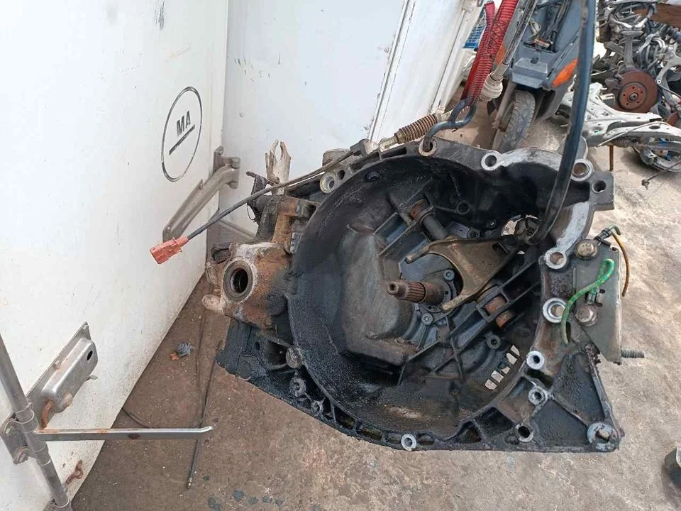 Foto de CAJA CAMBIOS PEUGEOT 406 BERLINA (S1/S2) referencia 20LE48