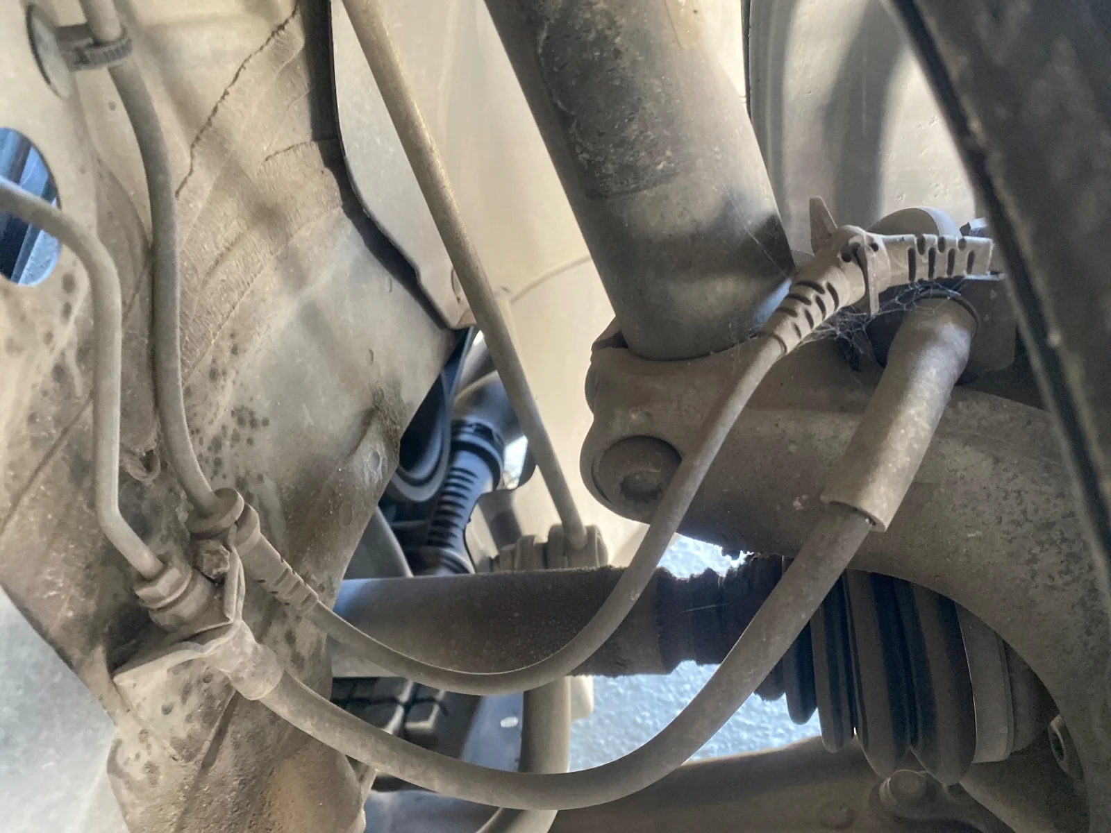 Foto de BRAZO SUSPENSION DELANTERO DERECHO VOLKSWAGEN PASSAT BERLINA (3C2) 2.0 TDI (140 CV / 103 KW)