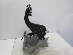 Foto de PEDAL FRENO BMW SERIE X5 (E53) 3.0 24V CAT (231 CV / 170 KW) referencia FHL01001101 foto 5
