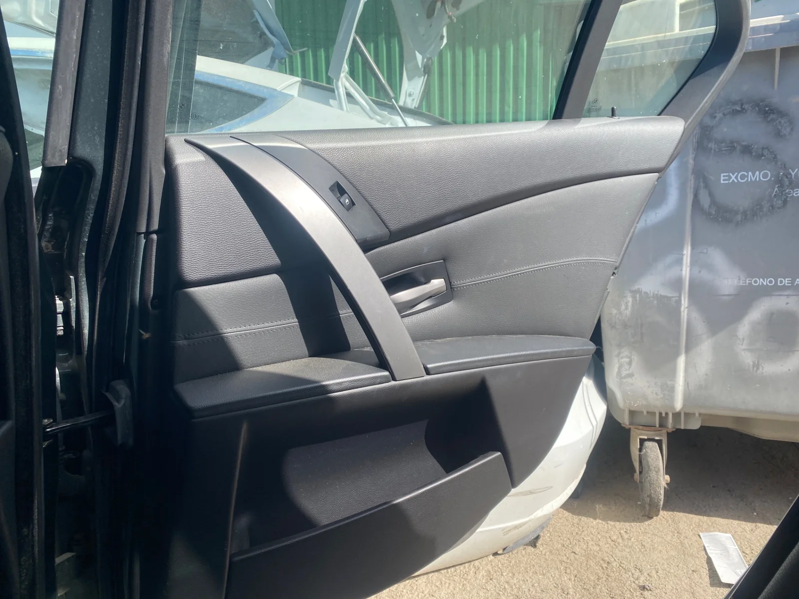 Foto de GUARNECIDO PUERTA TRASERA DERECHA BMW SERIE 5 BERLINA (E60) 3.0 24V CAT (231 CV / 170 KW) referencia 51427078728