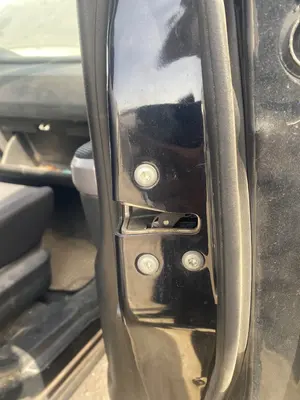 Foto de CERRADURA PUERTA DELANTERA DERECHA SUZUKI GRAND VITARA (JB/JT) 2.0 16V CAT (140 CV / 103 KW) referencia 82210-65J56-000