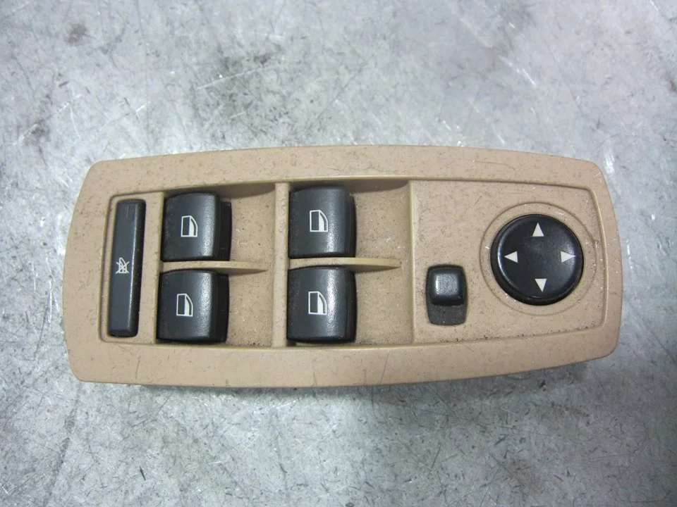 Foto de MANDO ELEVALUNAS DELANTERO IZQUIERDO BMW SERIE X3 (E83) 2.0 Turbodiesel CAT (177 CV / 130 KW) referencia 3414352