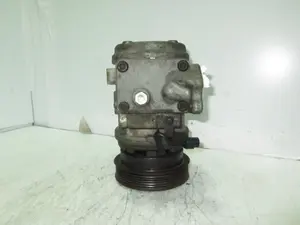 Foto de COMPRESOR AIRE ACONDICIONADO KIA CARENS (RS) referencia 1605022900 foto 4