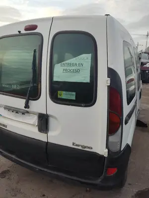 Foto de PORTON TRASERO DERECHO RENAULT KANGOO I (F/KC0) 1.2  (58 CV / 43 KW)