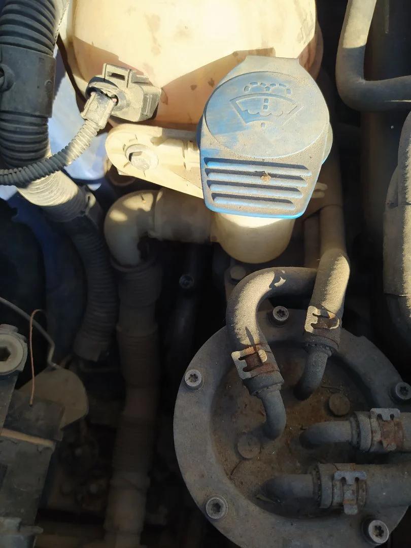 Foto de DEPOSITO LIMPIA VOLKSWAGEN CADDY (2K)(02.2004) 1.9 TDI (BSU) (75 CV / 55 KW)