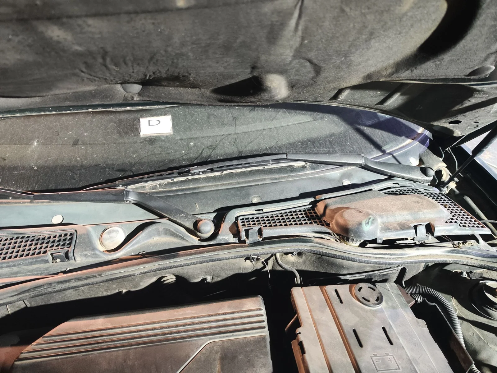 Foto de BRAZO LIMPIA DELANTERO IZQUIERDO MG ROVER ROVER 75 (RJ) 2.0 16V CDT (116 CV / 85 KW) referencia DKB102370