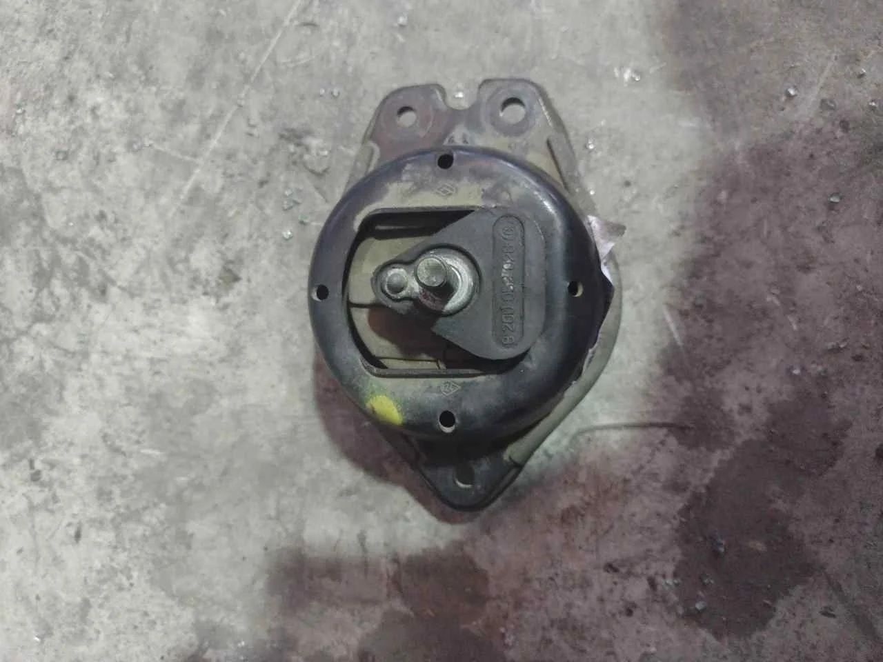 Foto de SOPORTE MOTOR DELANTERO RENAULT LAGUNA II (BG0) 1.9 dCi Diesel CAT (101 CV / 74 KW)