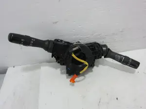 Foto de MANDO MULTIFUNCION TOYOTA AURIS (E15) 1.4 Turbodiesel CAT (90 CV / 66 KW) referencia 173832 foto 1