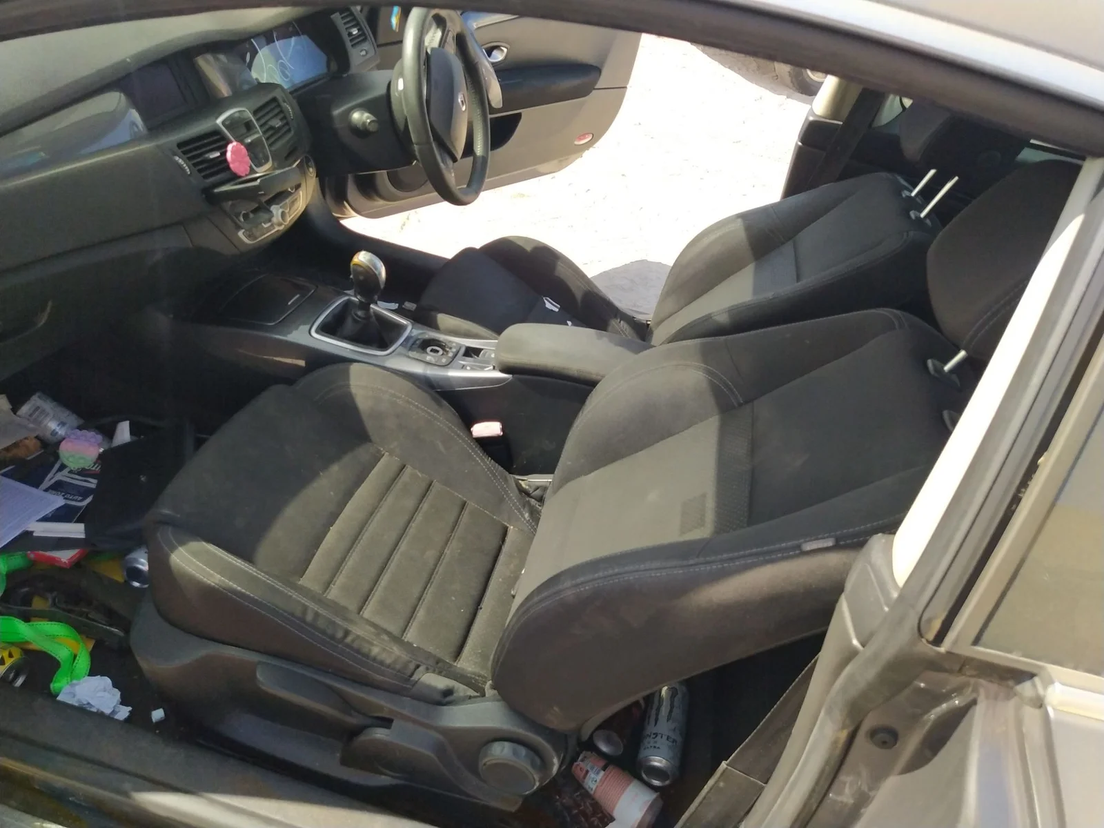 Foto de AIRBAG LATERAL IZQUIERDO RENAULT LAGUNA III COUPE 2.0 dCi Diesel FAP (150 CV / 110 KW) referencia 985L10001R