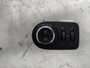 Foto de MANDO LUCES OPEL CORSA E 1.4 (90 CV / 66 KW) referencia 13470446 foto 2