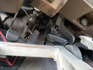 Foto de PALANCA FRENO NISSAN VANETTE (C220) 2.0 Diesel (67 CV / 49 KW)