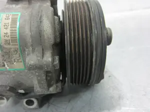 Foto de COMPRESOR AIRE ACONDICIONADO OPEL CORSA C 1.7 16V DI CAT (Y 17 DTL / LK8) (65 CV / 48 KW) referencia SD6V121429F foto 8