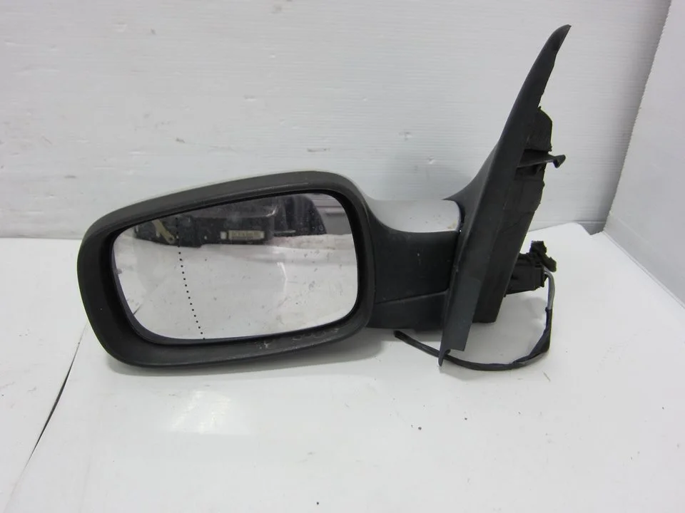 Foto de RETROVISOR IZQUIERDO RENAULT MEGANE II BERLINA 5P 1.5 dCi Diesel (106 CV / 78 KW) referencia 12353060