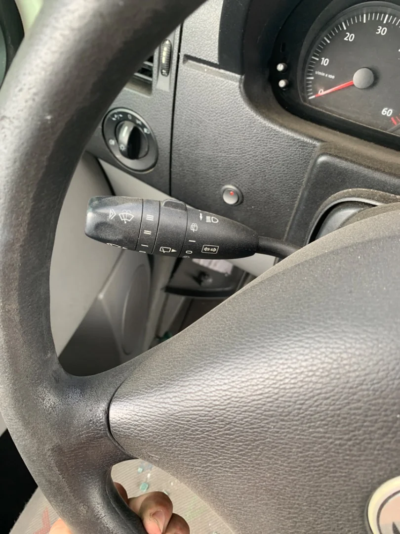 Foto de MANDO INTERMITENTES VOLKSWAGEN CRAFTER FURGÓN (2E) 2.5 TDI DPF (109 CV / 80 KW)