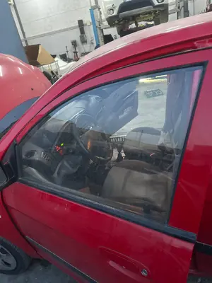 Foto de LUNA DELANTERA IZQUIERDA KIA PICANTO (SA) 1.1 CAT (65 CV / 48 KW) referencia 8241107010