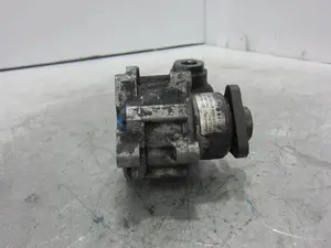 Foto de BOMBA DIRECCION AUDI A6 AVANT (4B5) referencia 8E0145155N foto 4
