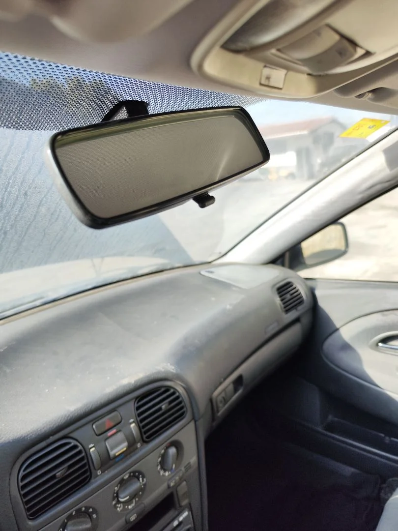 Foto de RETROVISOR INTERIOR VOLVO S40 BERLINA 1.6 CAT (109 CV / 80 KW)