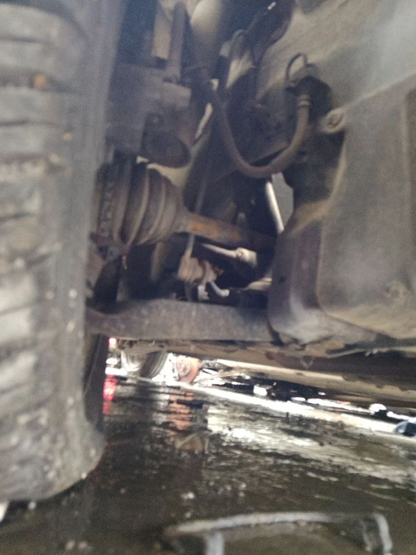 Foto de EJE DELANTERO / CUNA MOTOR SUZUKI ALTO (AMF310) 1.0 12V CAT (68 CV / 50 KW)