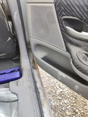 Foto de ELEVALUNAS TRASERO DERECHO RENAULT LAGUNA II (BG0) 1.8 CAT (120 CV / 88 KW)