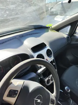 Foto de SALPICADERO OPEL CORSA D 1.2 16V CAT (Z 12 XEP / LB4) (80 CV / 59 KW) foto 2