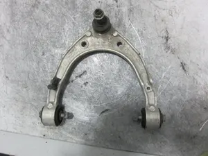 Foto de BRAZO SUSPENSION SUPERIOR DELANTERO DERECHO PORSCHE CAYENNE (TIPO 92A) referencia K195305 foto 1