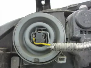 Foto de FARO DERECHO CITROEN XSARA BERLINA 1.6 (88 CV / 65 KW) referencia 9636331680 foto 2