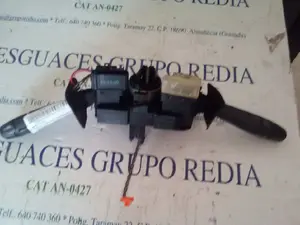 Foto de MANDO LUCES RENAULT CLIO II FASE II (B/CB0) 1.2  (58 CV / 43 KW) referencia 7700432856