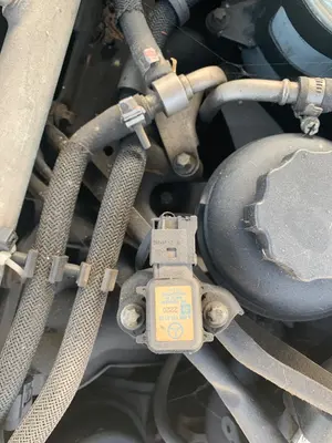 Foto de VALVULA AIRE ADICIONAL MERCEDES-BENZ CLASE E (BM 211) BERLINA 2.7 CDI CAT (177 CV / 130 KW) referencia A0041533128