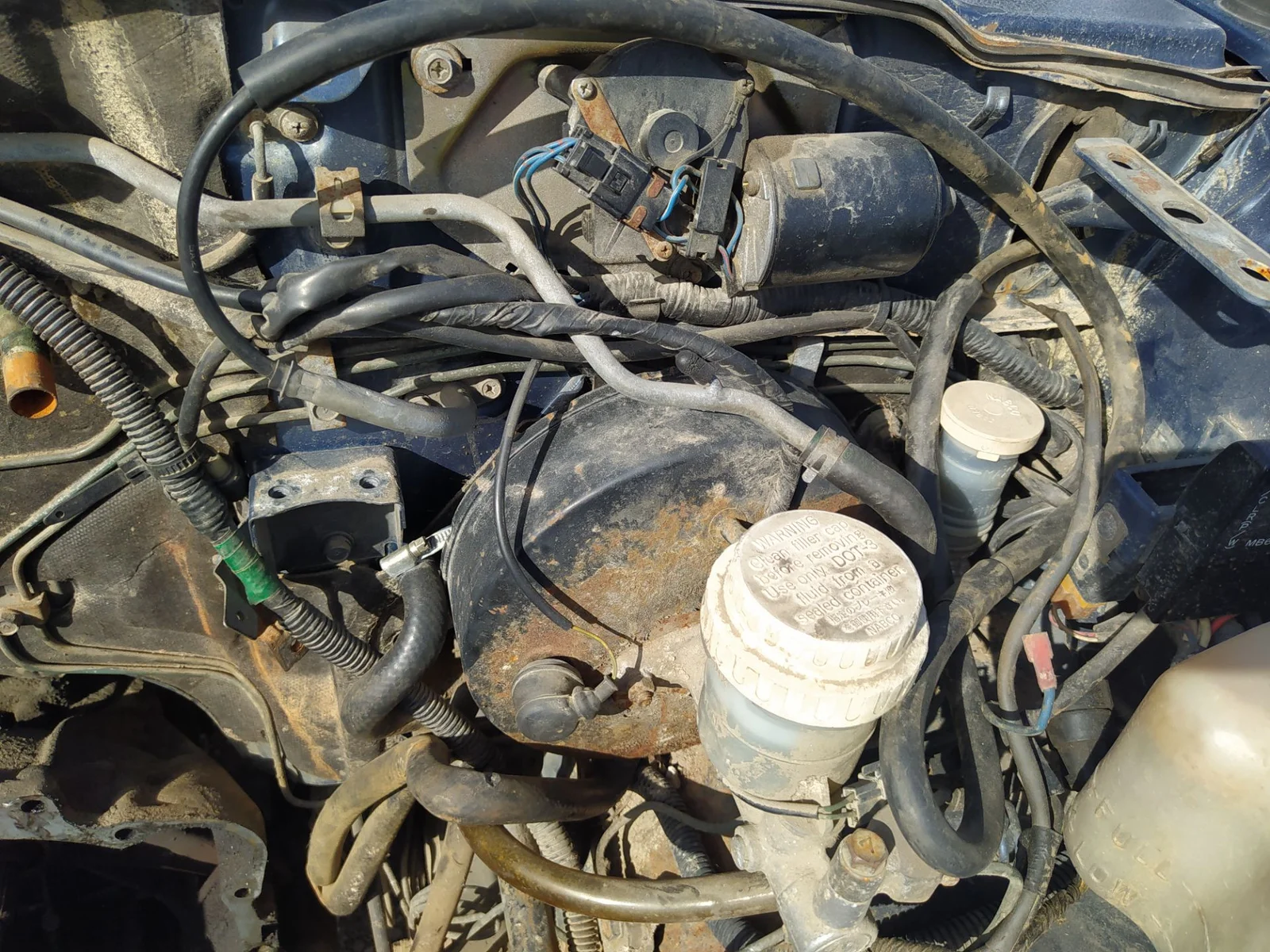 Foto de SERVOFRENO MITSUBISHI MONTERO (V20/V40) 2.5 Turbodiesel (99 CV / 73 KW)