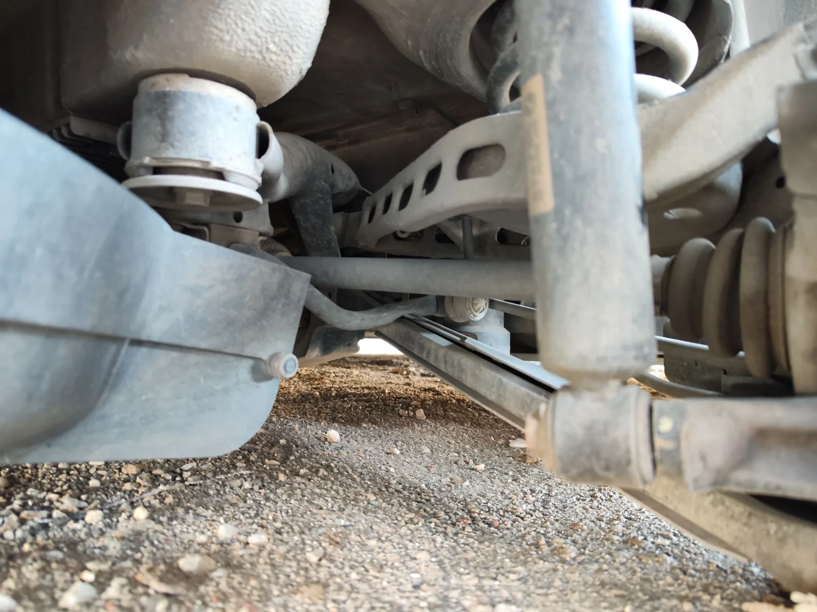 Foto de EJE TRASERO BMW SERIE X3 (E83) 2.0 16V Diesel CAT (150 CV / 110 KW)