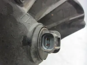 Foto de FARO DERECHO SSANGYONG KYRON 2.0 (141 CV / 104 KW) referencia 8310209100 foto 5