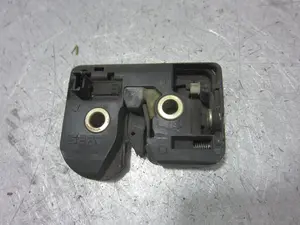 Foto de CERRADURA MALETERO / PORTON SEAT IBIZA (6K1) 1.4 (60 CV / 44 KW) referencia 6K6827505A foto 3