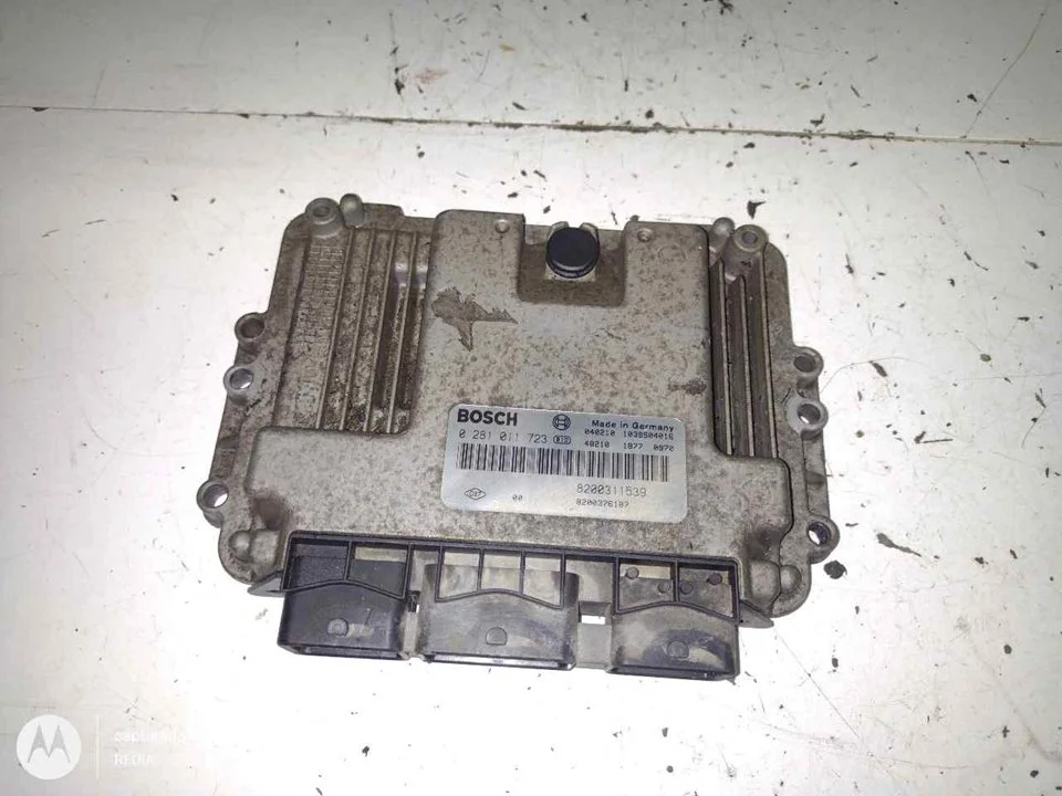 Foto de CENTRALITA MOTOR UCE RENAULT LAGUNA II (BG0) 1.9 dCi Diesel (120 CV / 88 KW) referencia 0281011723