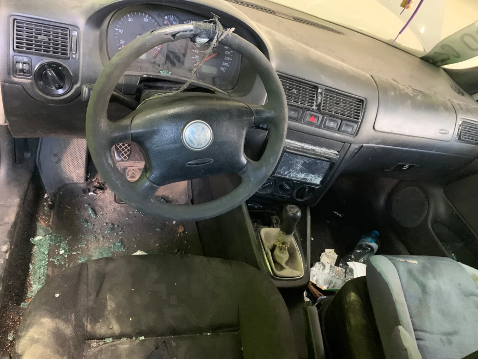 Foto de CALEFACCION ENTERA NORMAL VOLKSWAGEN GOLF IV BERLINA (1J1)(10.1997) 1.9 TDI (101 CV / 74 KW)
