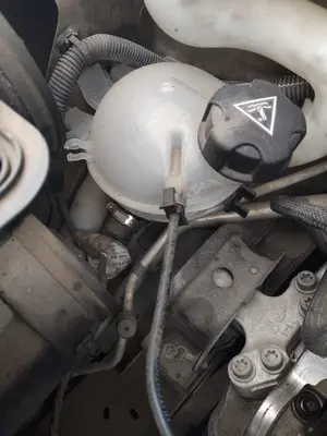 Foto de DEPOSITO EXPANSION CITROEN C3 PICASSO 1.6 16V (120 CV / 88 KW)